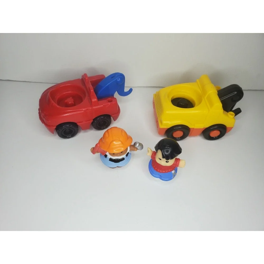 2 Fisher Price Little People Tow Truck, Driver, Mechanic‎ & Car